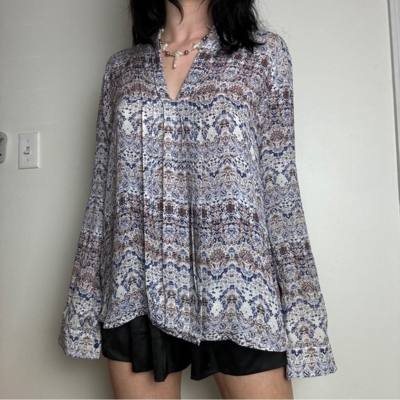 L'agence Blue Silk Printed Blouse Size M - Picture 1 of 6
